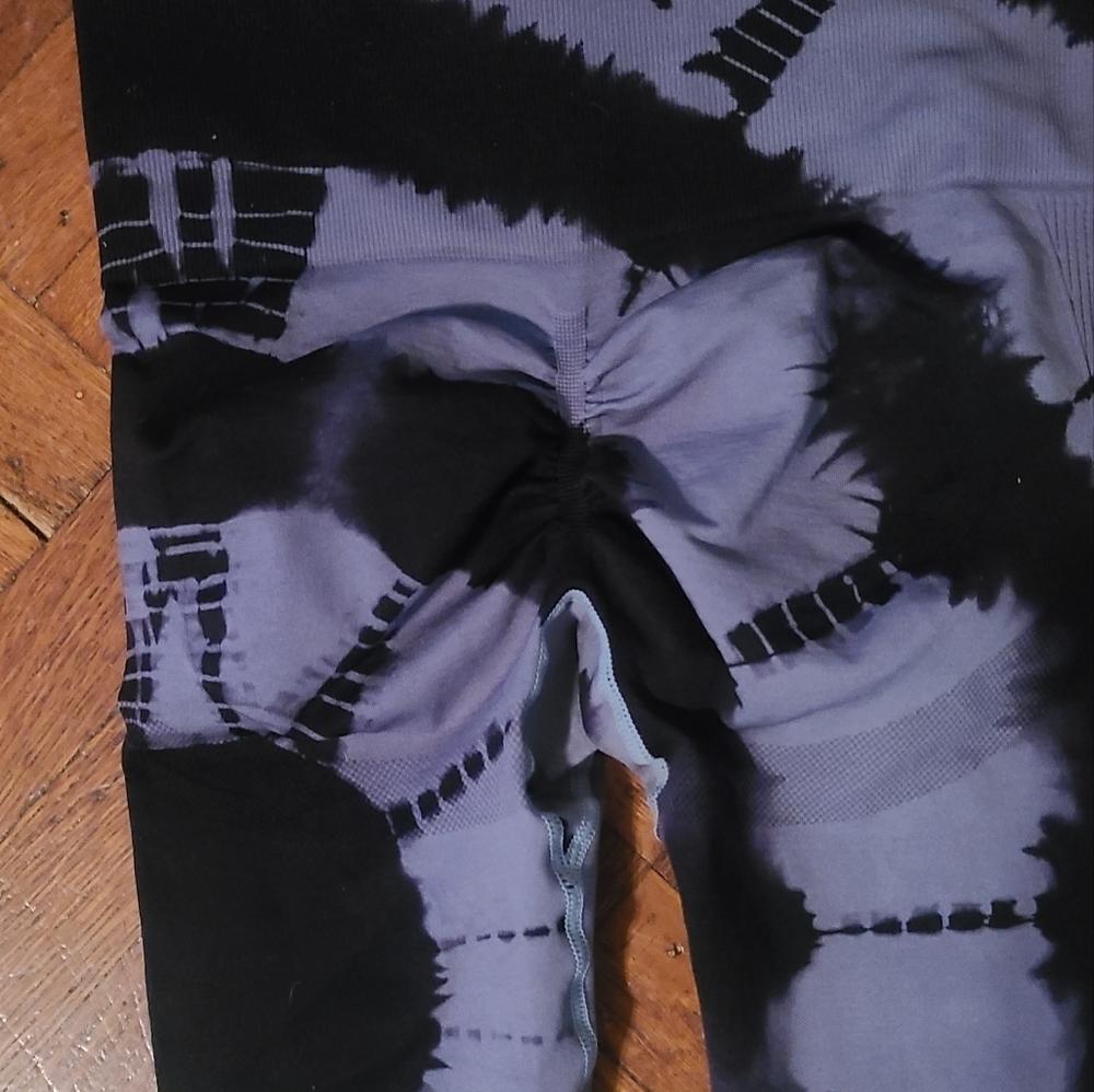 NEW BUTT LIFTING Workout Leggings xs - Picture 9 of 11